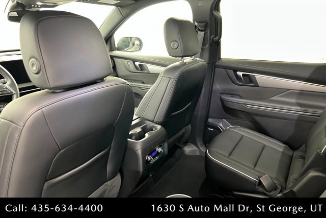 Used 2025 Buick Enclave Preferred image 19