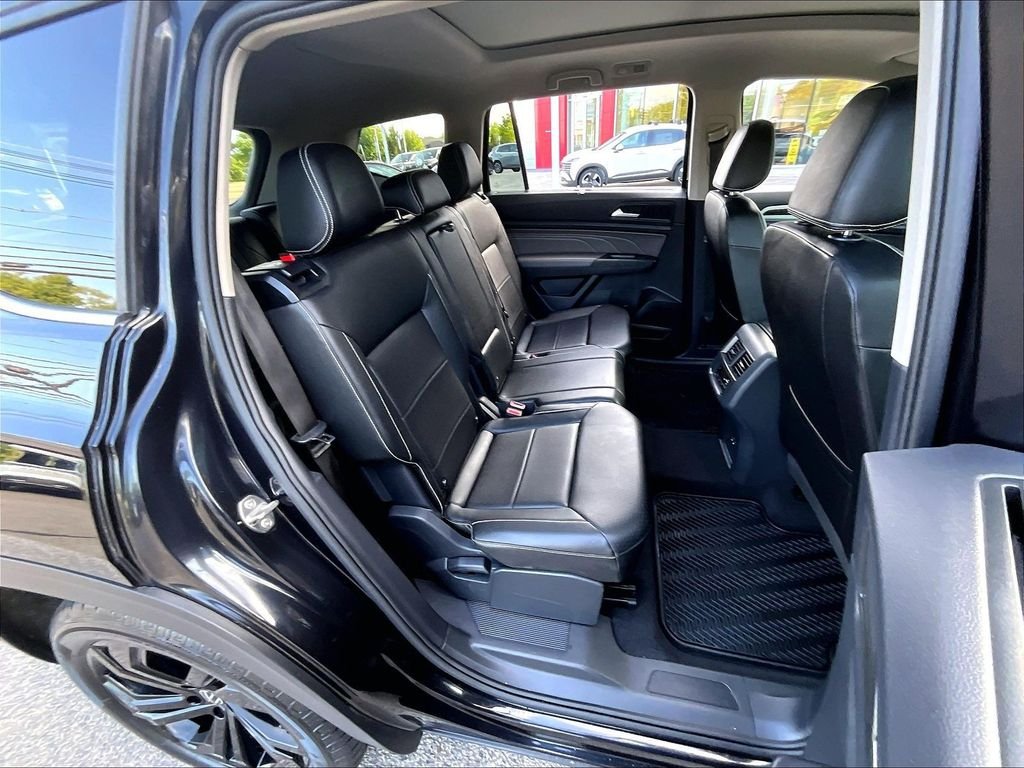 Used 2023 Volkswagen Atlas SE w/ Panoramic Sunroof Package AWD/4WD image 16