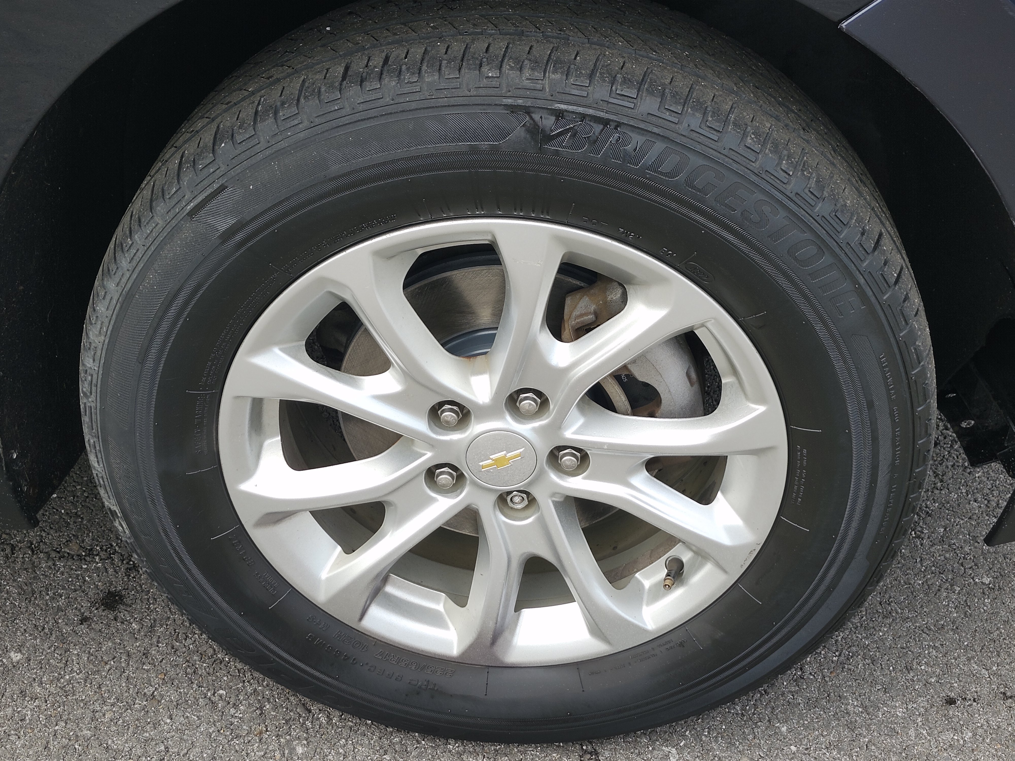 Used 2020 Chevrolet Equinox LS AWD/4WD image 10