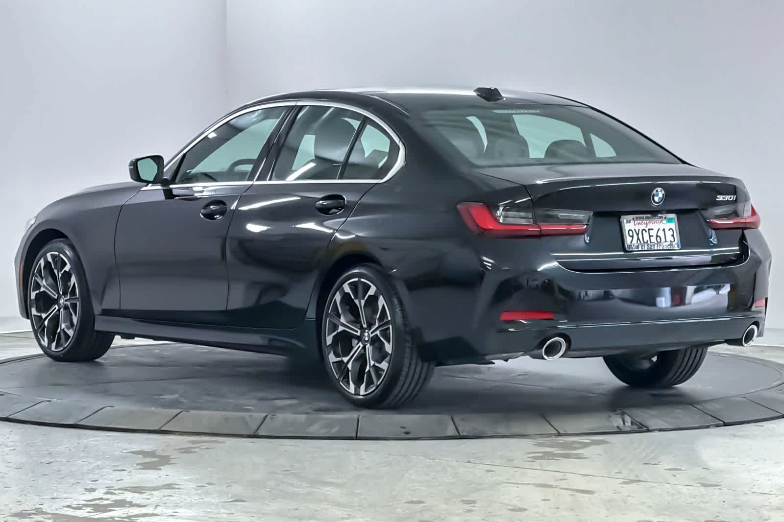 Used 2026 BMW 330i Sedan w/ Convenience Package RWD image 6