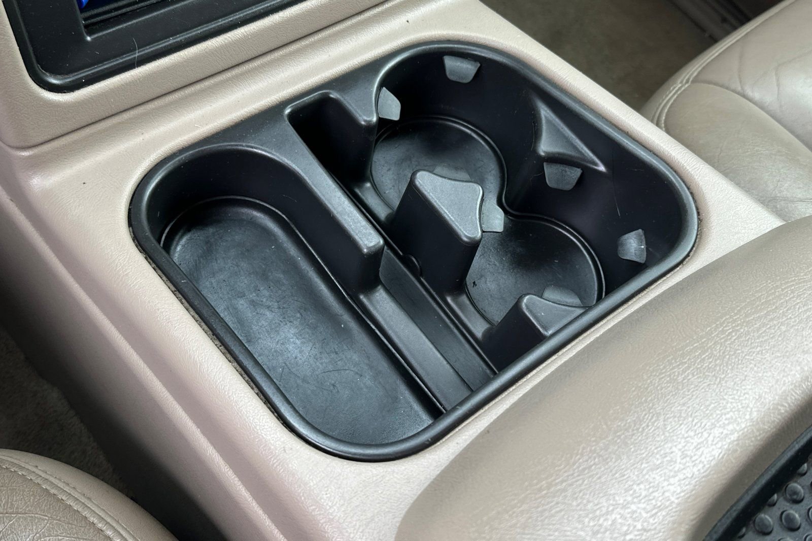 Used 2004 Chevrolet Silverado 2500 LT RWD image 25
