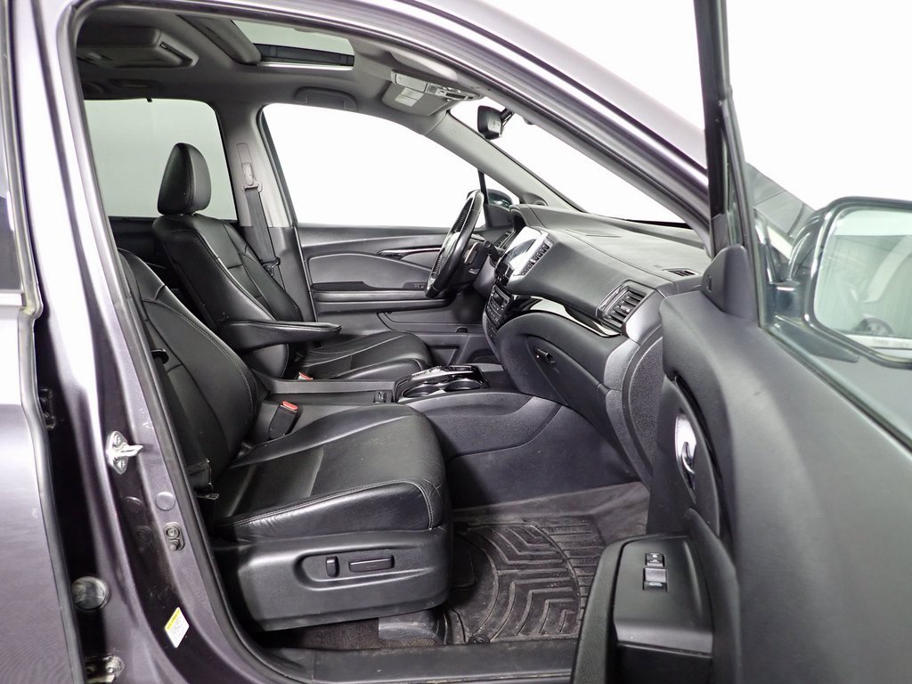 Used 2016 Honda Pilot Elite image 39
