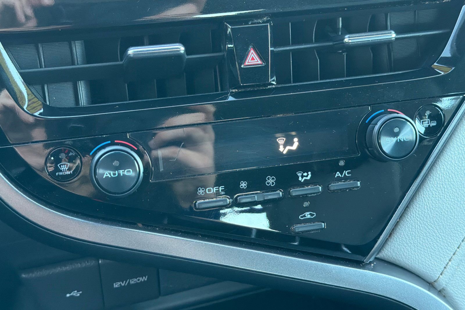 Certified 2023 Toyota Camry LE w/ Convenience Package image 24