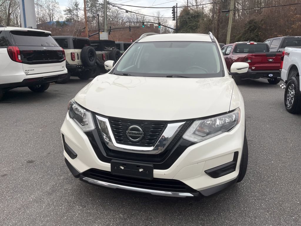 Used 2018 Nissan Rogue SV image 5