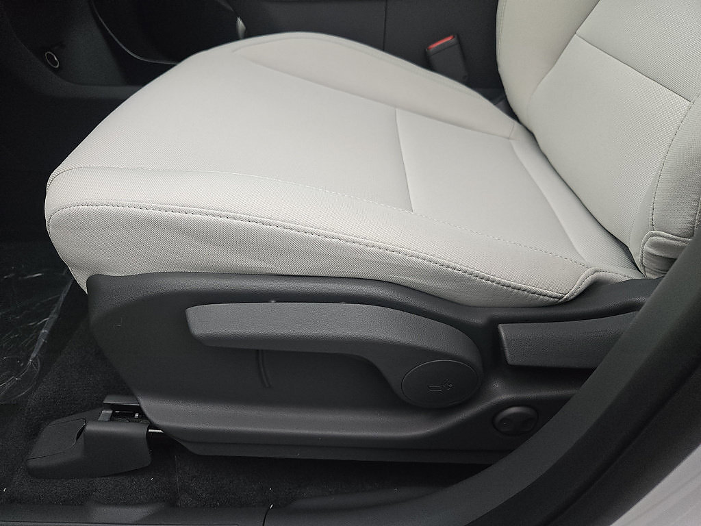 New 2026 Hyundai Santa Fe SE FWD image 25