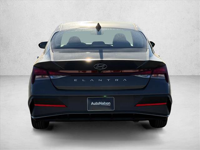 New 2026 Hyundai Elantra SE image 7