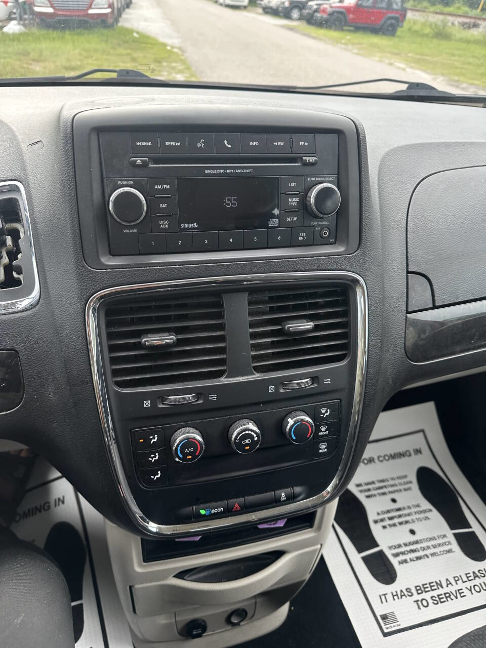 Used 2015 Dodge Grand Caravan American Value Package w/ UConnect Hands-Free Group image 13