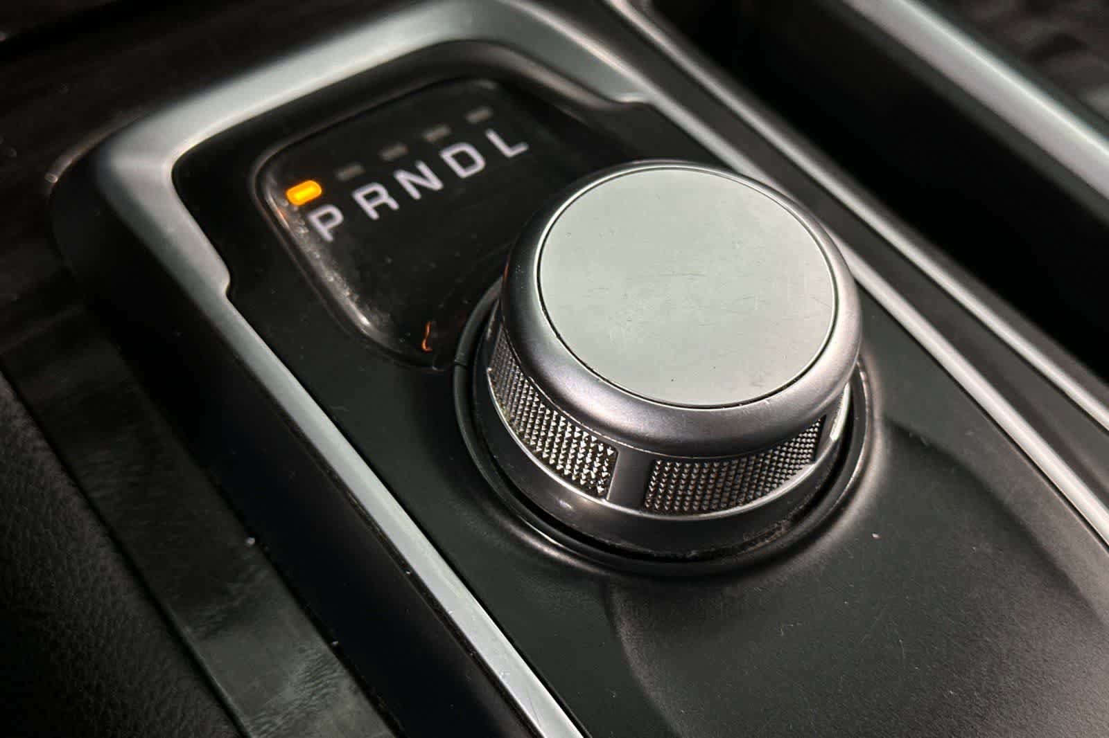 Used 2019 Chrysler 300 Limited RWD image 22