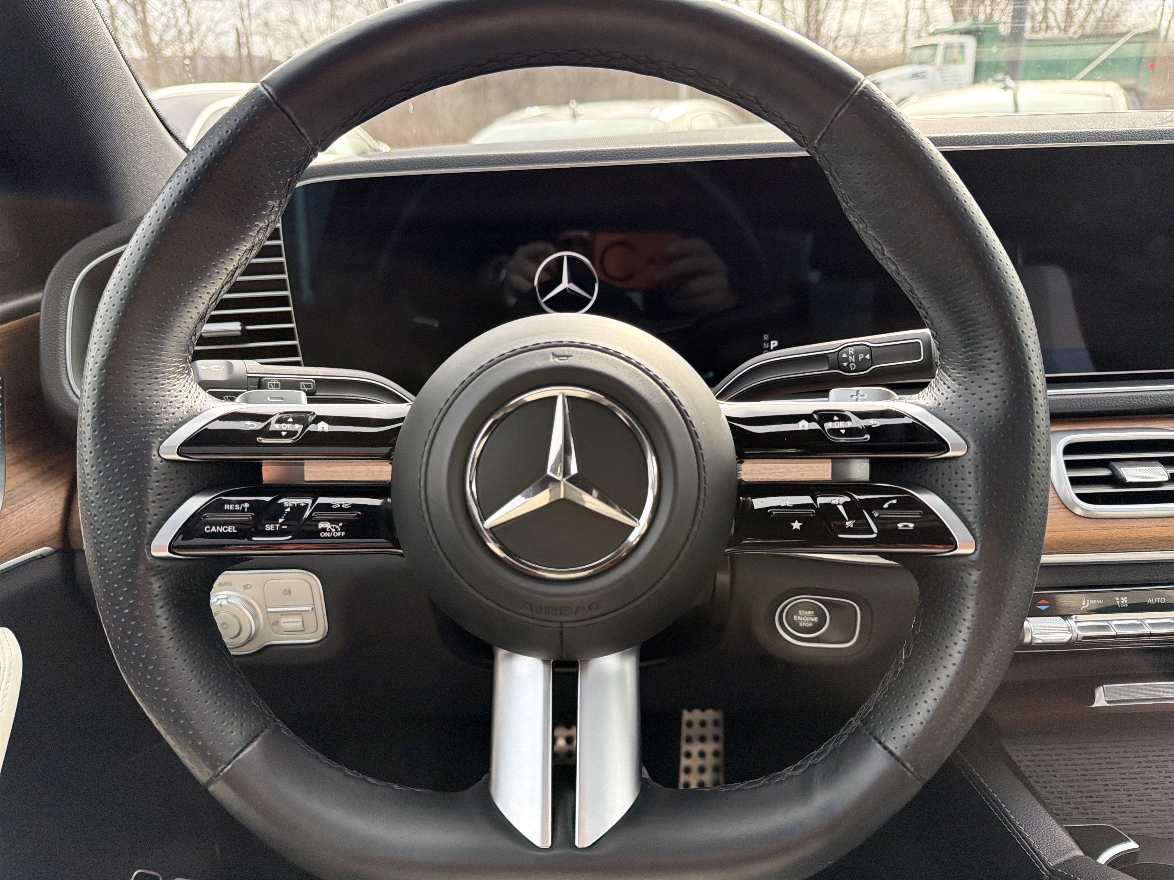 Certified 2025 Mercedes-Benz GLE 450e 4MATIC image 12