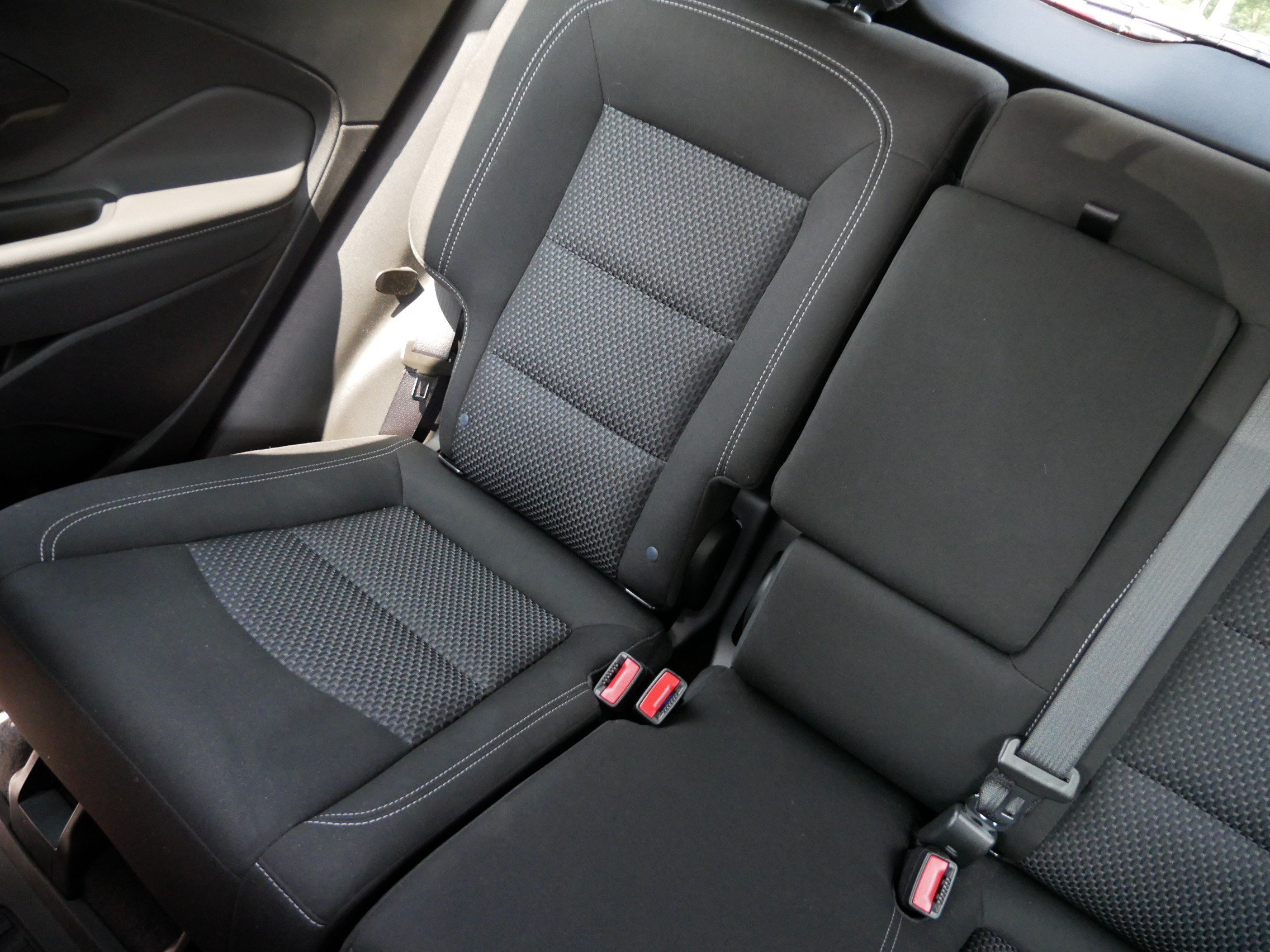 Used 2024 GMC Terrain SLE w/ Driver Convenience Package AWD/4WD image 12