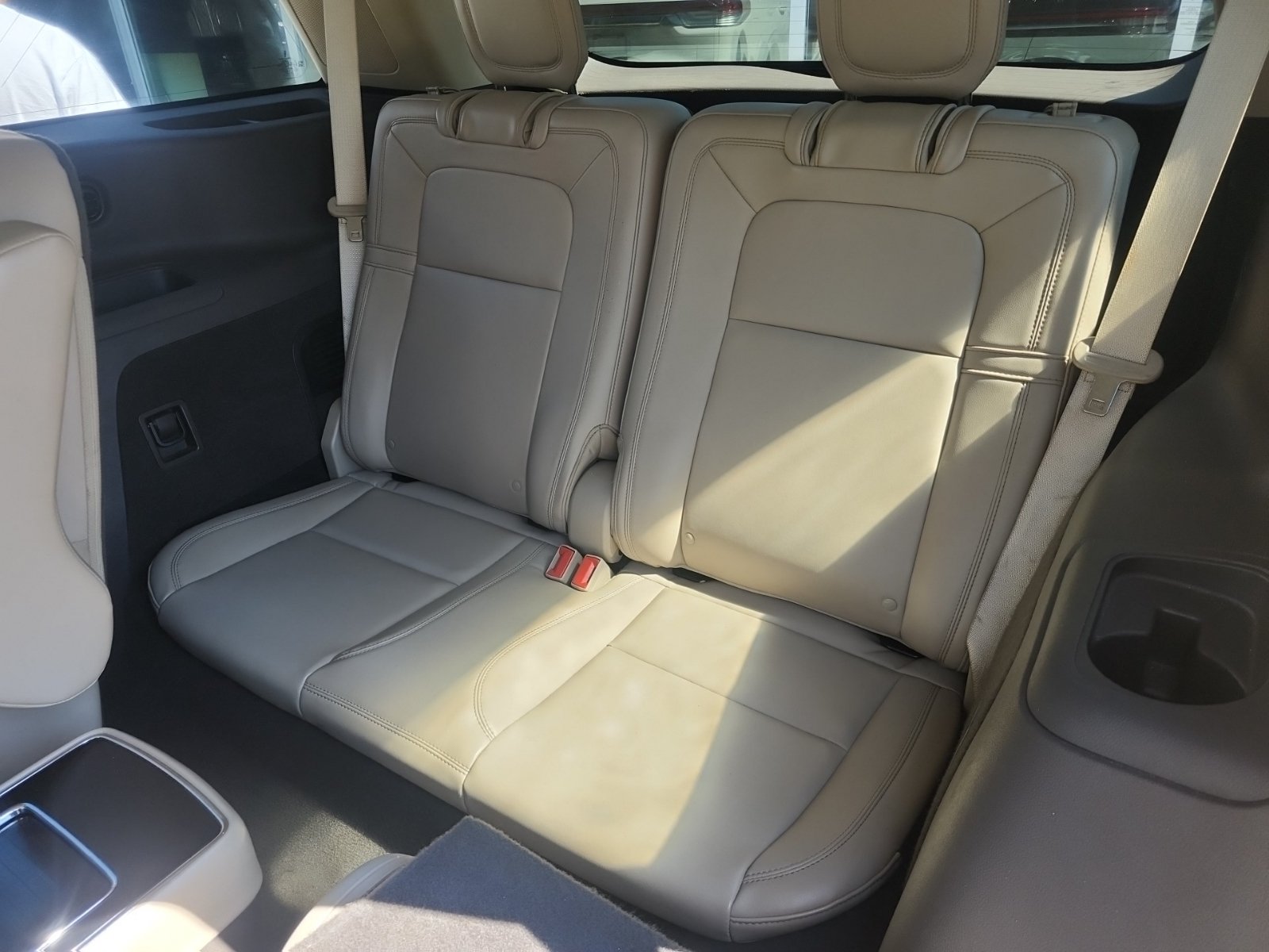 Used 2021 Lincoln Aviator Reserve w/ Equipment Group 202A AWD/4WD image 9