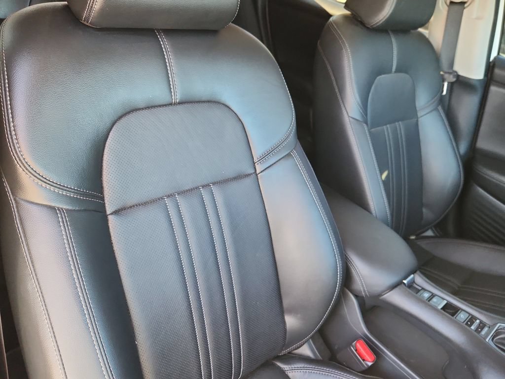 Used 2026 Honda HR-V EX-L image 16