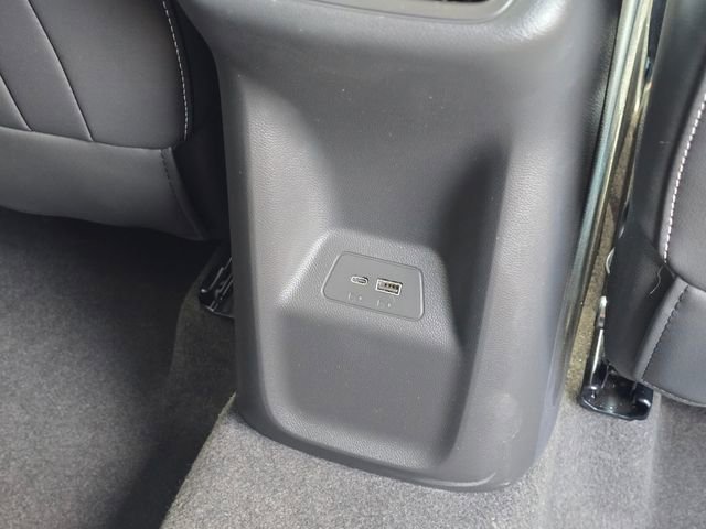 Used 2025 Buick Envision Sport Touring AWD/4WD image 19
