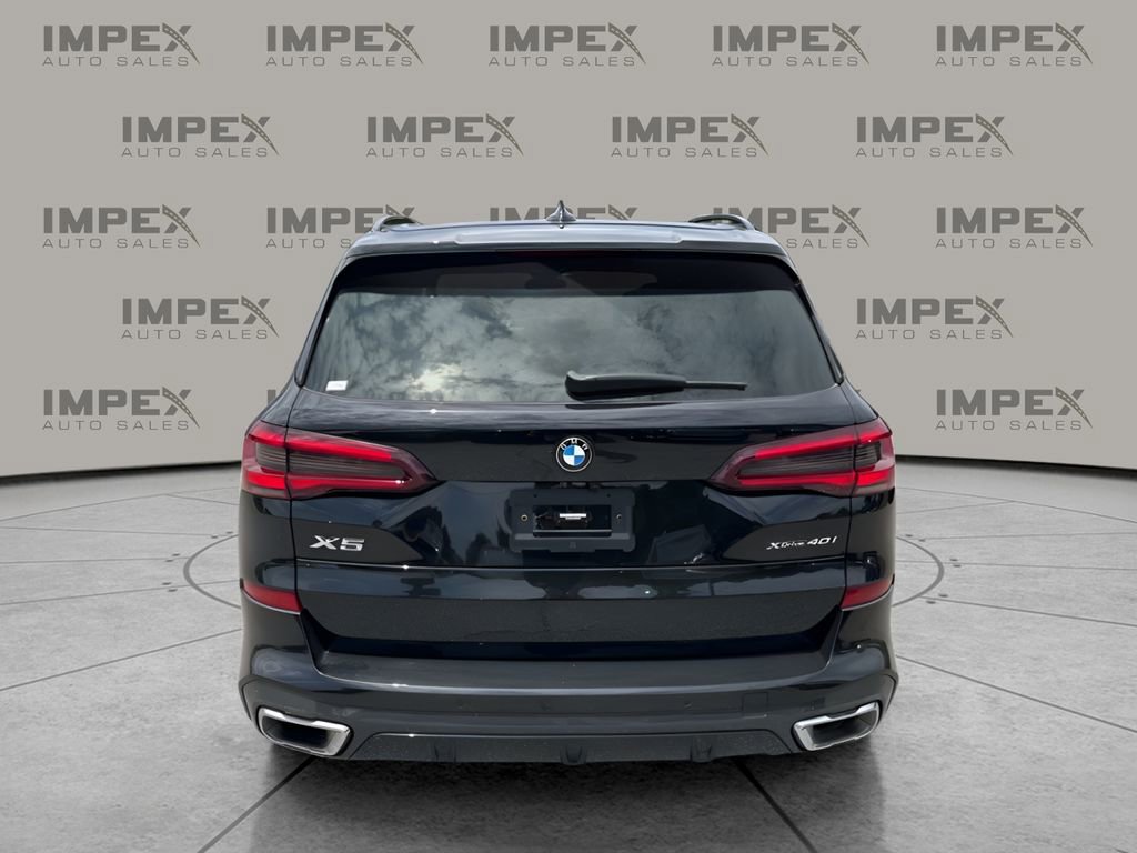 Used 2023 BMW X5 xDrive40i w/ M Sport Package AWD/4WD image 4