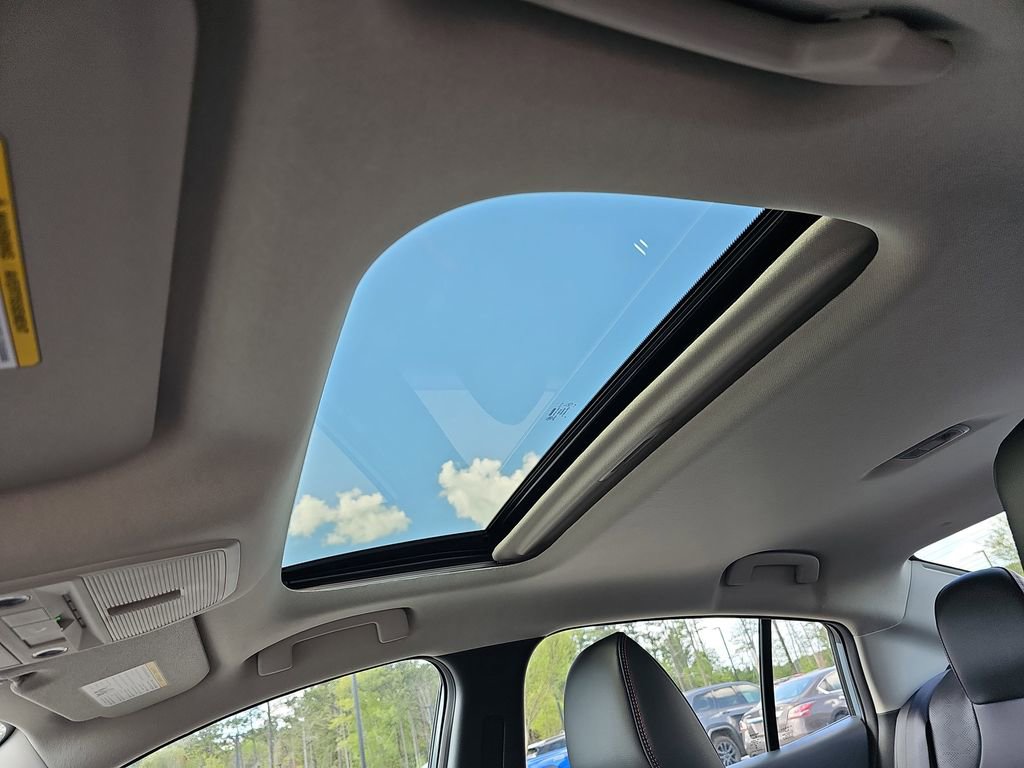 New 2026 Nissan Sentra SR w/ SR Premium Package FWD image 32