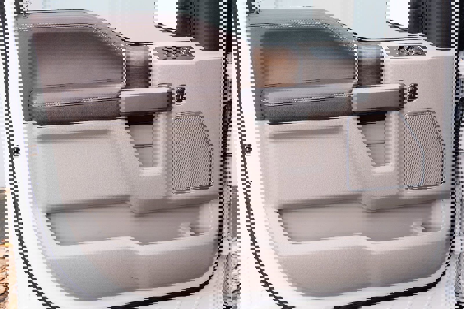 Used 2019 Ford F150 Limited image 16