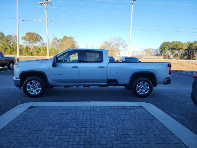 Used 2021 Chevrolet Silverado 2500 LTZ image 2