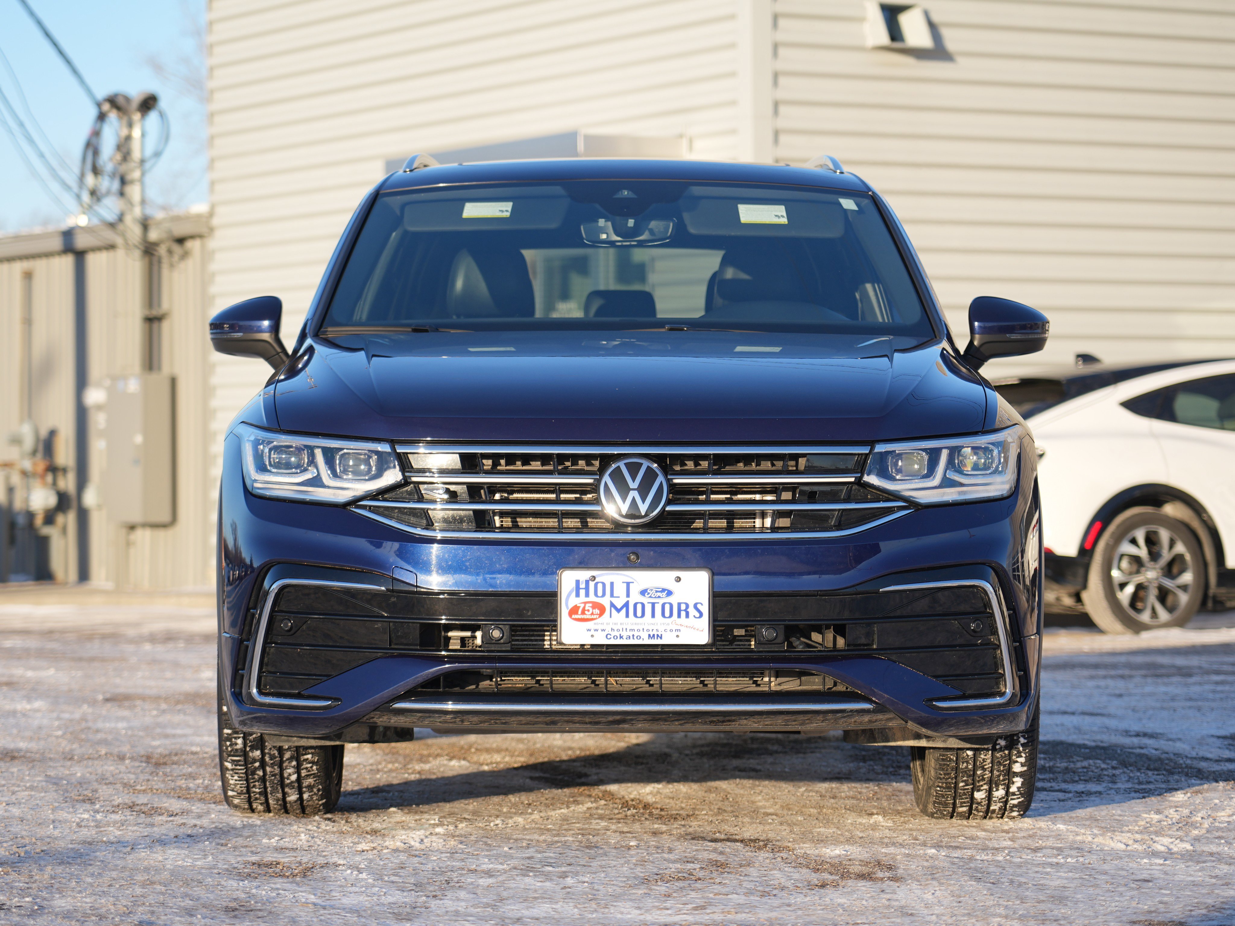Used 2023 Volkswagen Tiguan SEL R-Line image 9