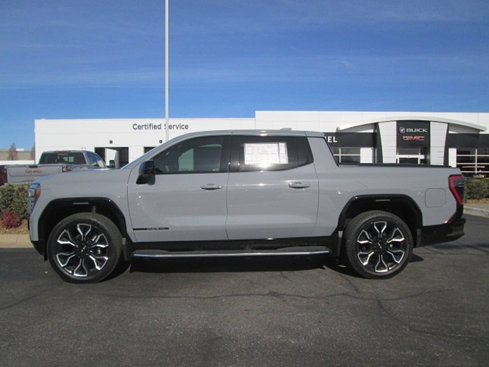 New 2024 GMC Sierra EV Denali AWD/4WD image 3