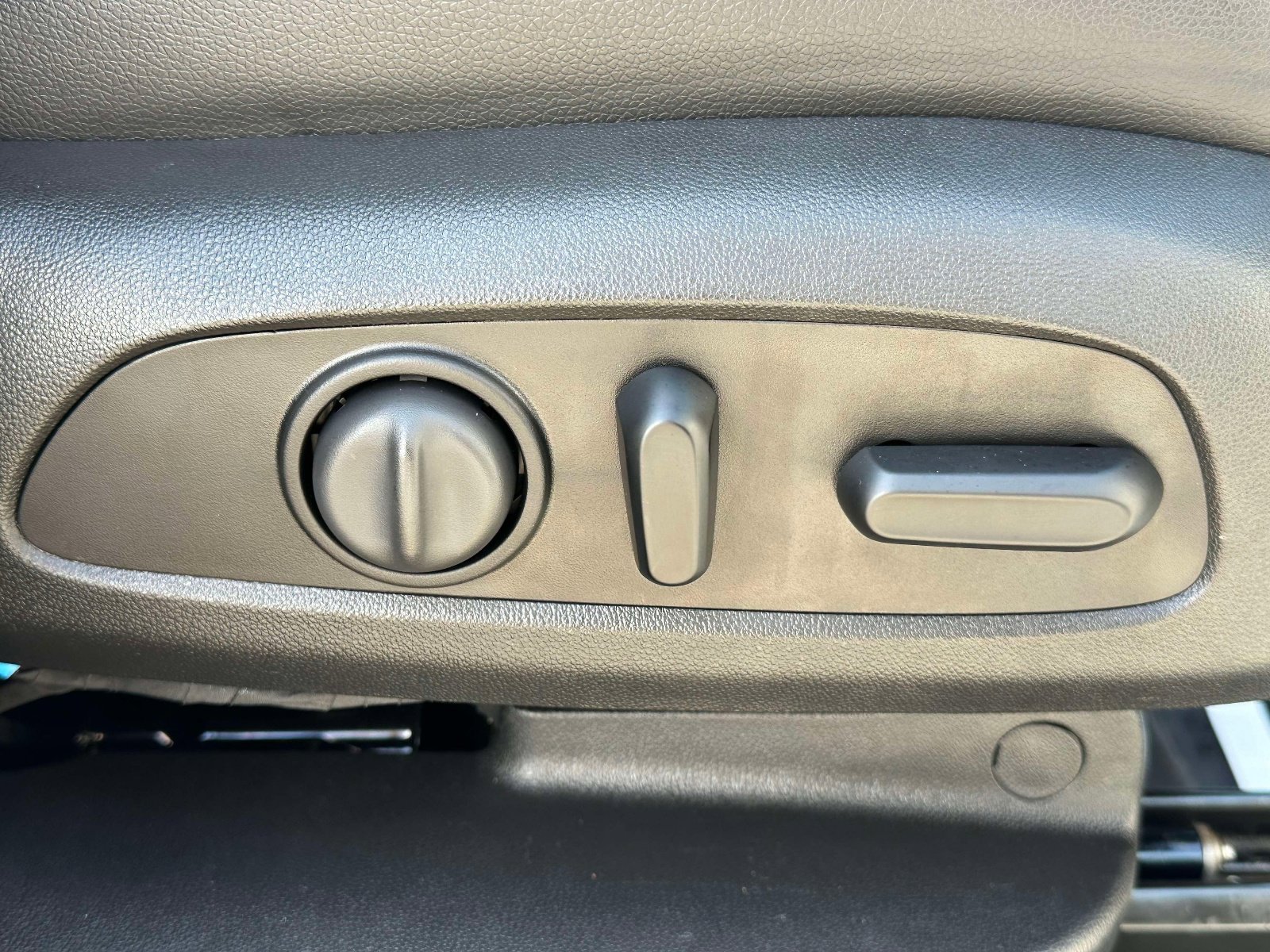 Used 2021 Chevrolet Equinox Premier image 27