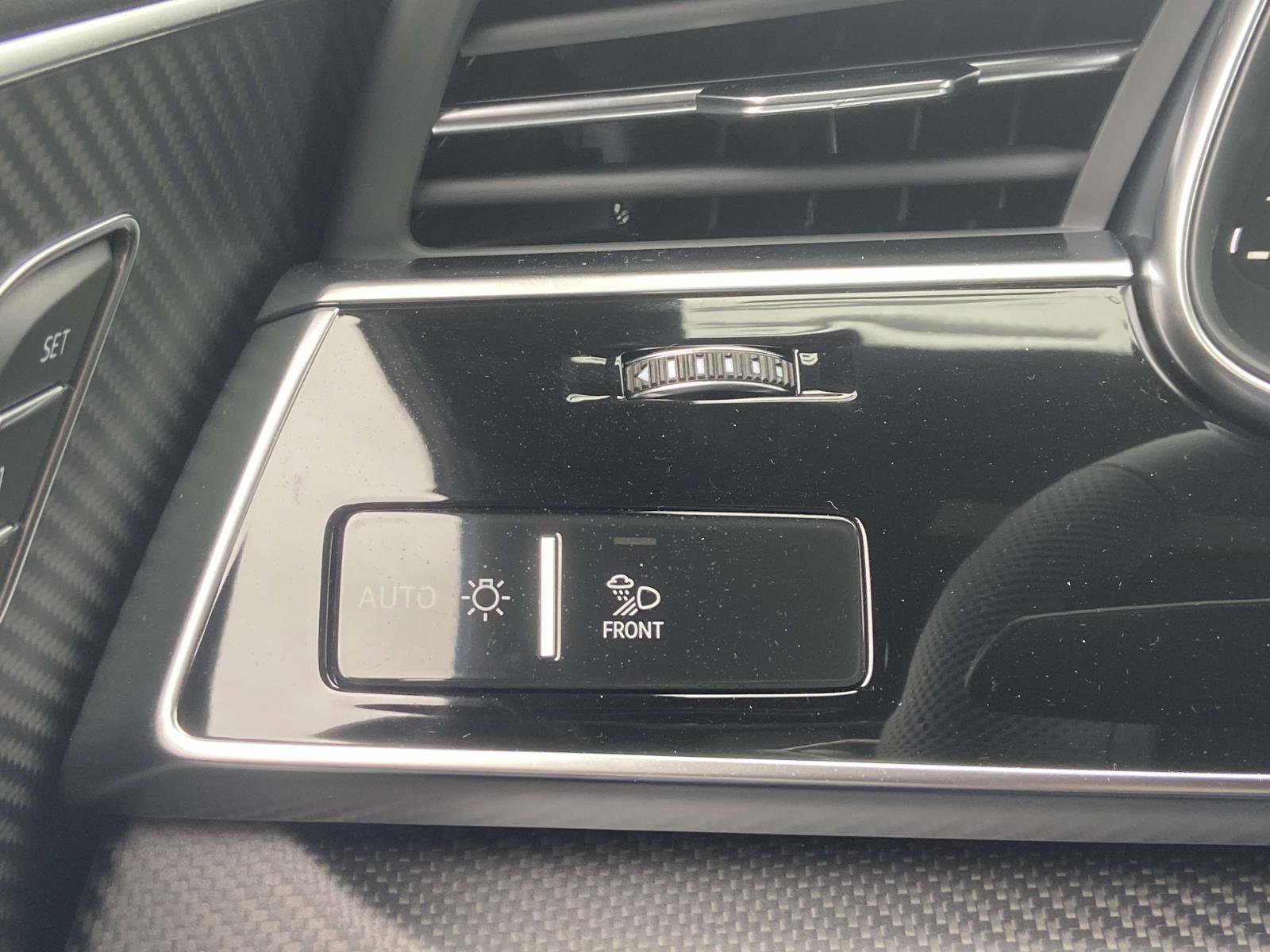 New 2026 Audi SQ8 Prestige image 21