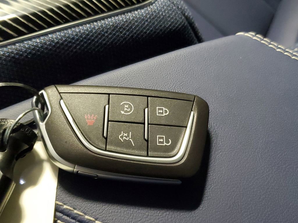 New 2025 Cadillac Optiq Sport 2 image 48