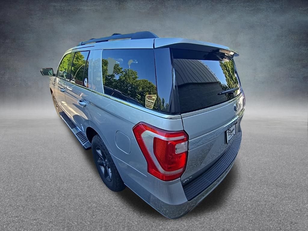 Used 2019 Ford Expedition XLT w/ Equipment Group 202A AWD/4WD image 6