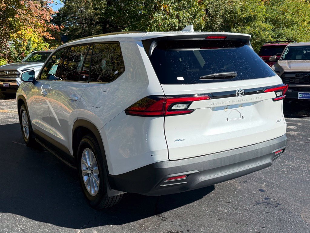 Certified 2026 Toyota Grand Highlander AWD image 5