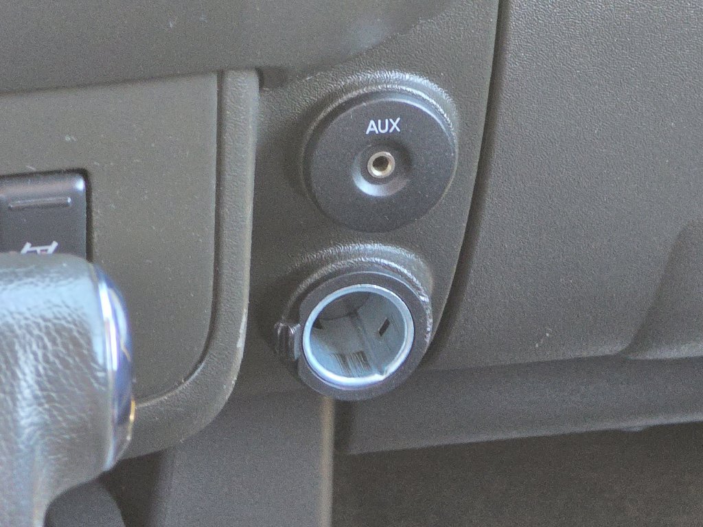 Used 2011 Nissan Frontier PRO-4X AWD/4WD image 34