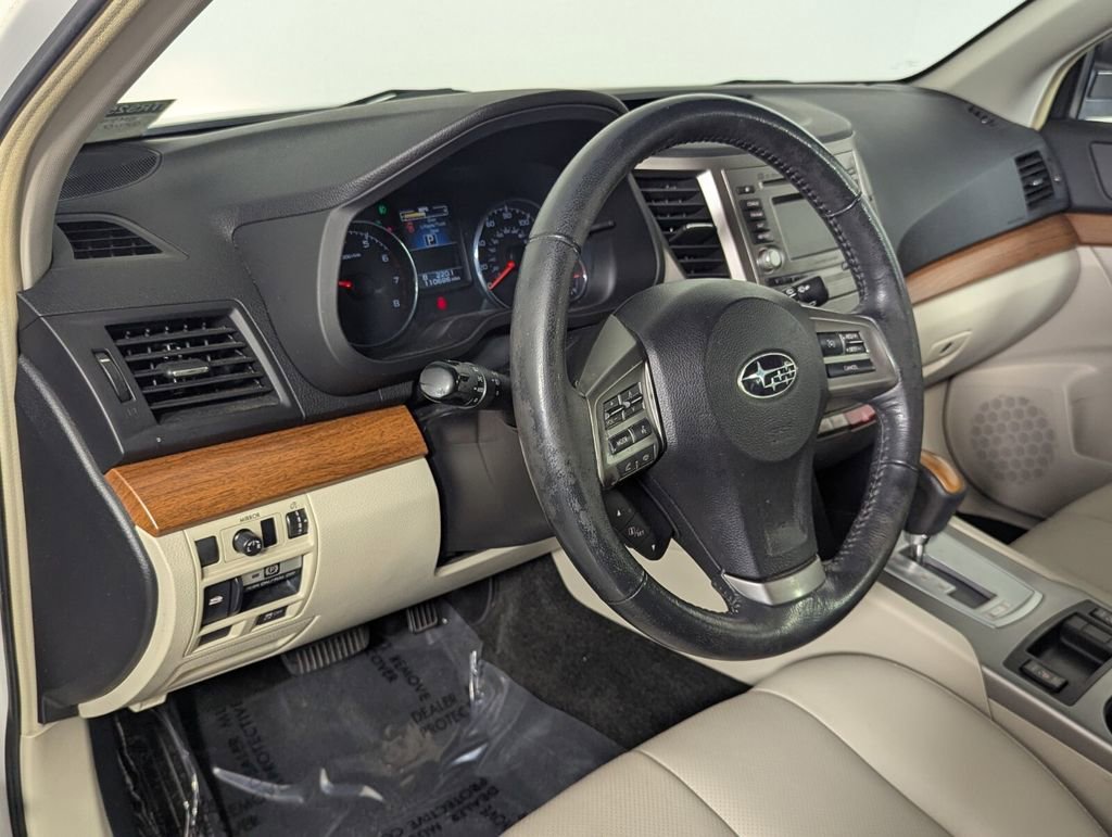 Used 2014 Subaru Outback 2.5i Limited w/ Moonroof Package image 11