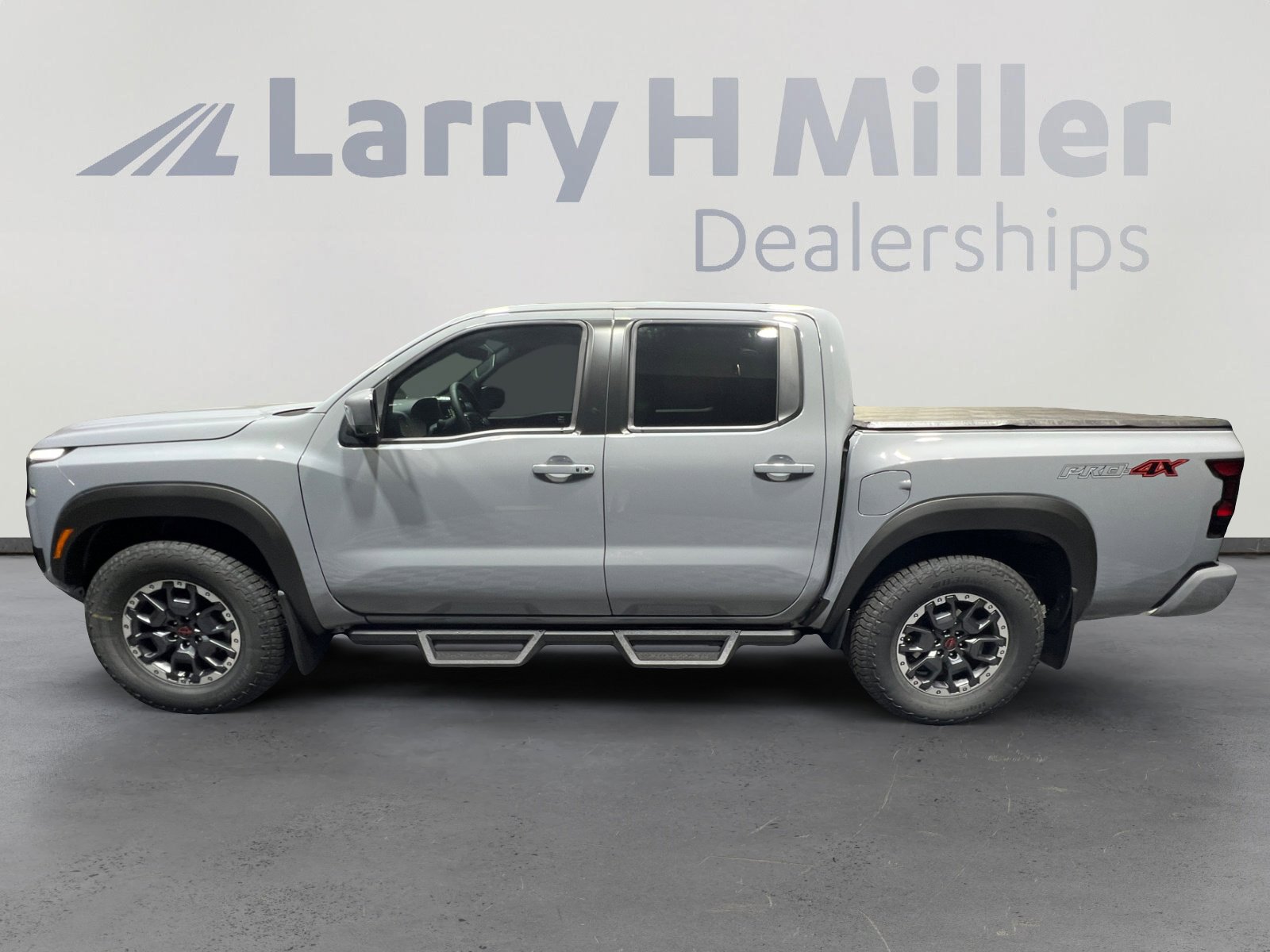 New 2026 Nissan Frontier PRO-4X image 2