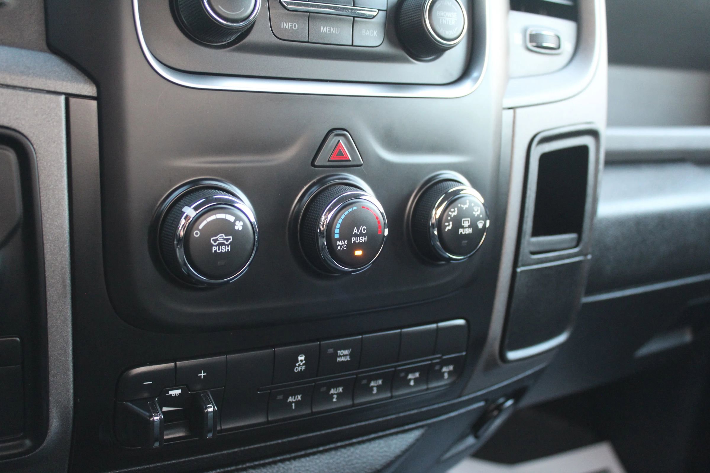 Used 2017 RAM 3500 Tradesman w/ Chrome Appearance Group image 25