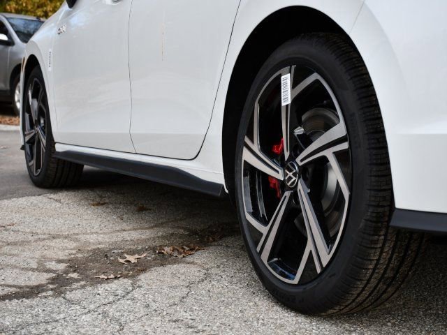 New 2026 Volkswagen GTI SE FWD image 10