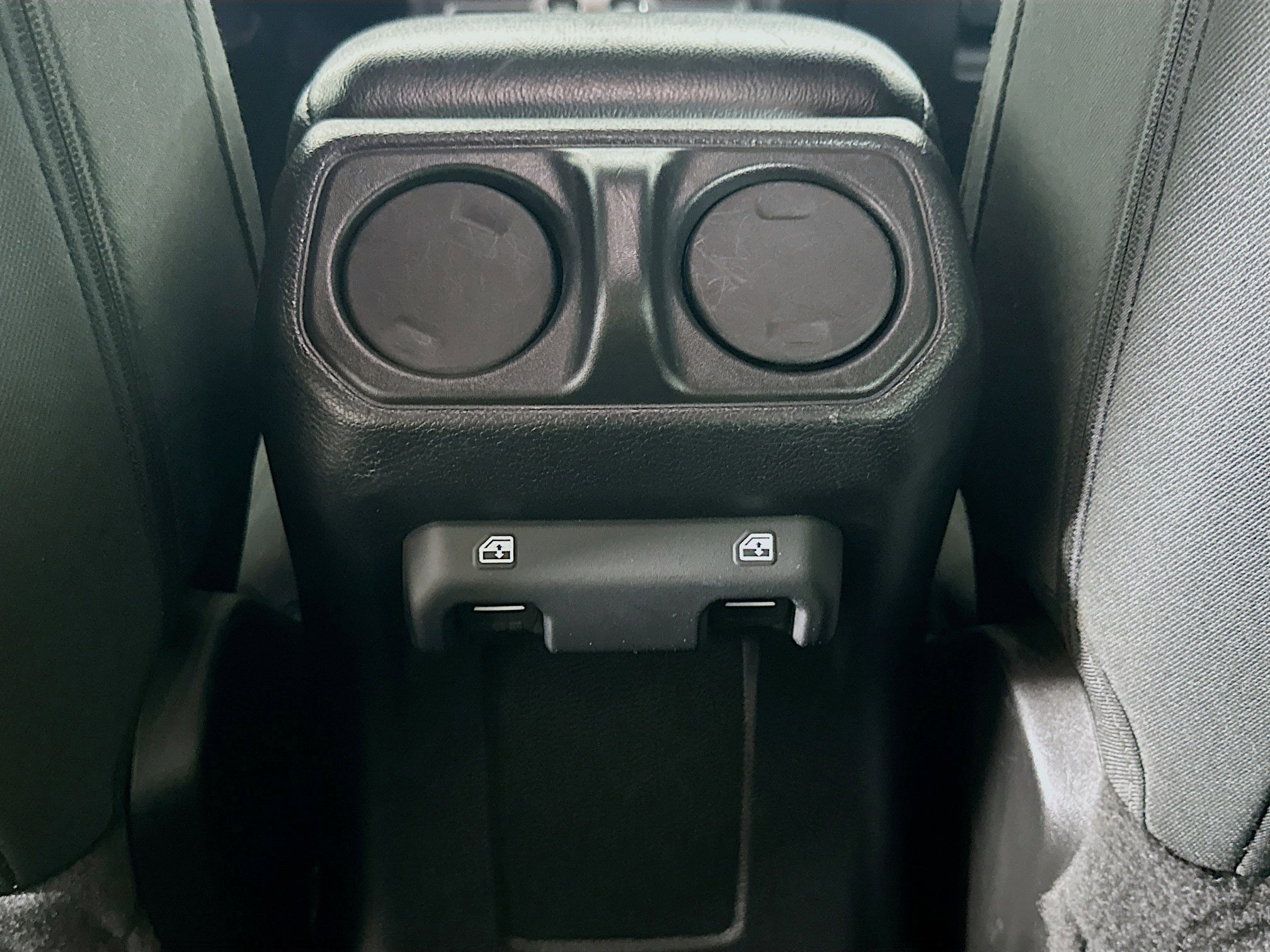 Used 2022 Jeep Wrangler Sport S image 26