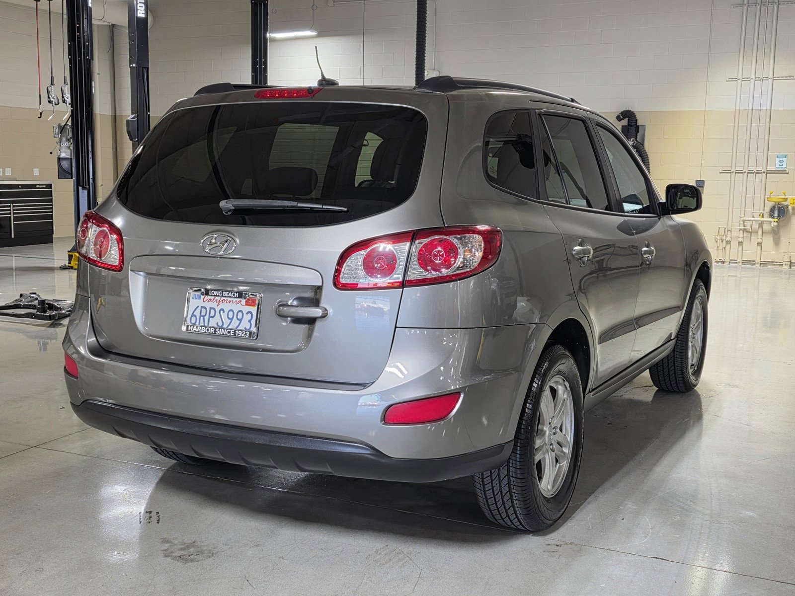 Used 2011 Hyundai Santa Fe GLS image 7