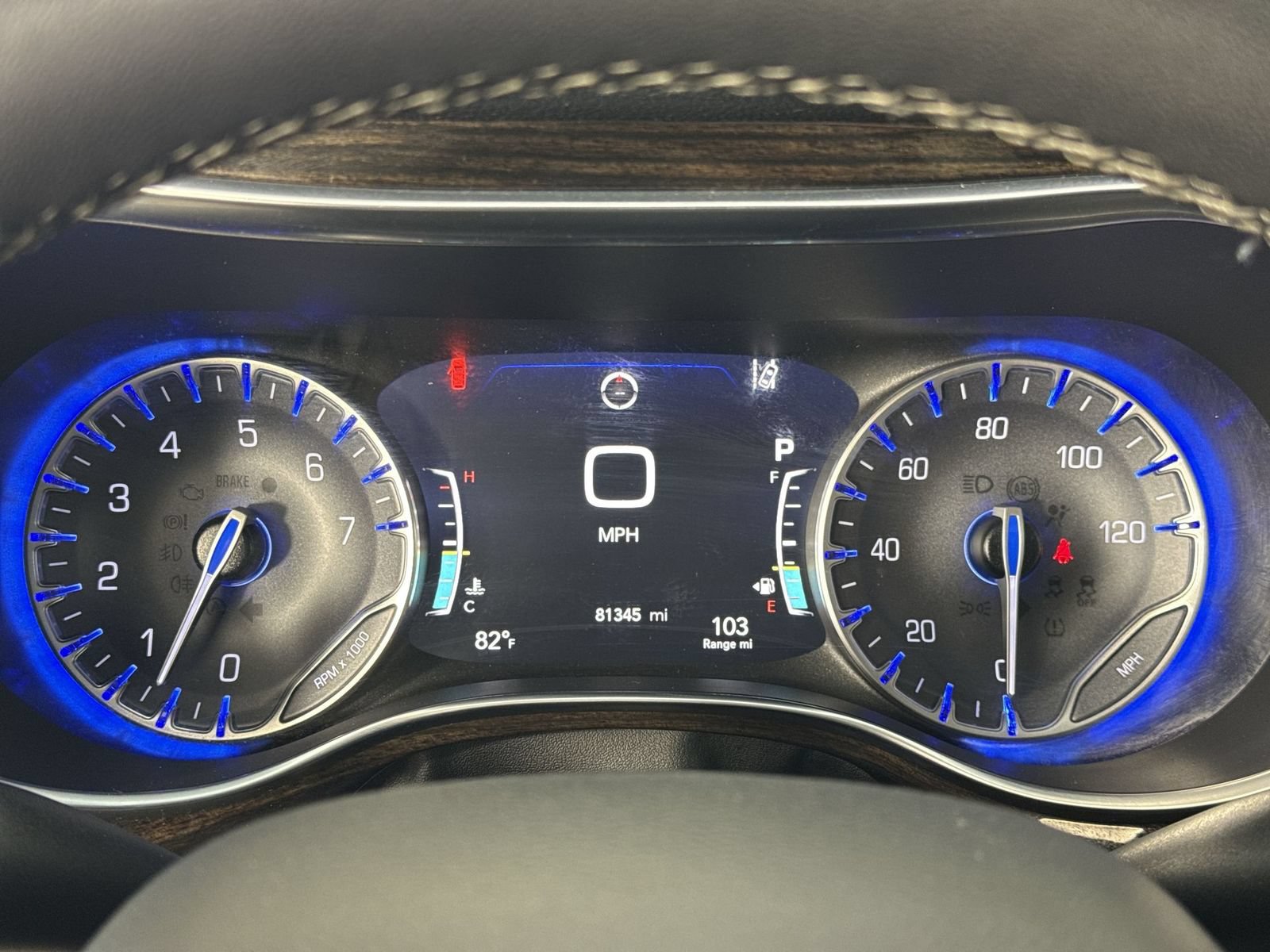 Used 2023 Chrysler Pacifica Limited FWD image 16