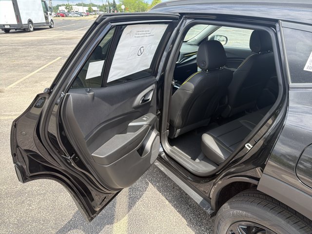 New 2026 Chevrolet Trax ACTIV w/ Driver Confidence Package FWD image 21