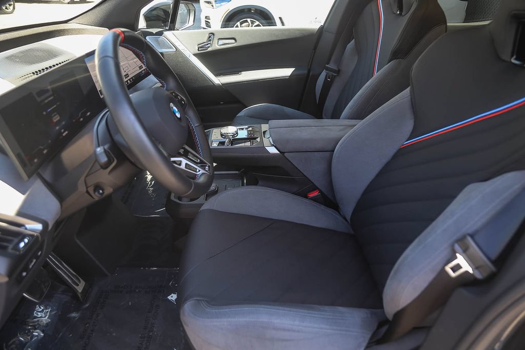 Used 2026 BMW iX M70 AWD/4WD image 13