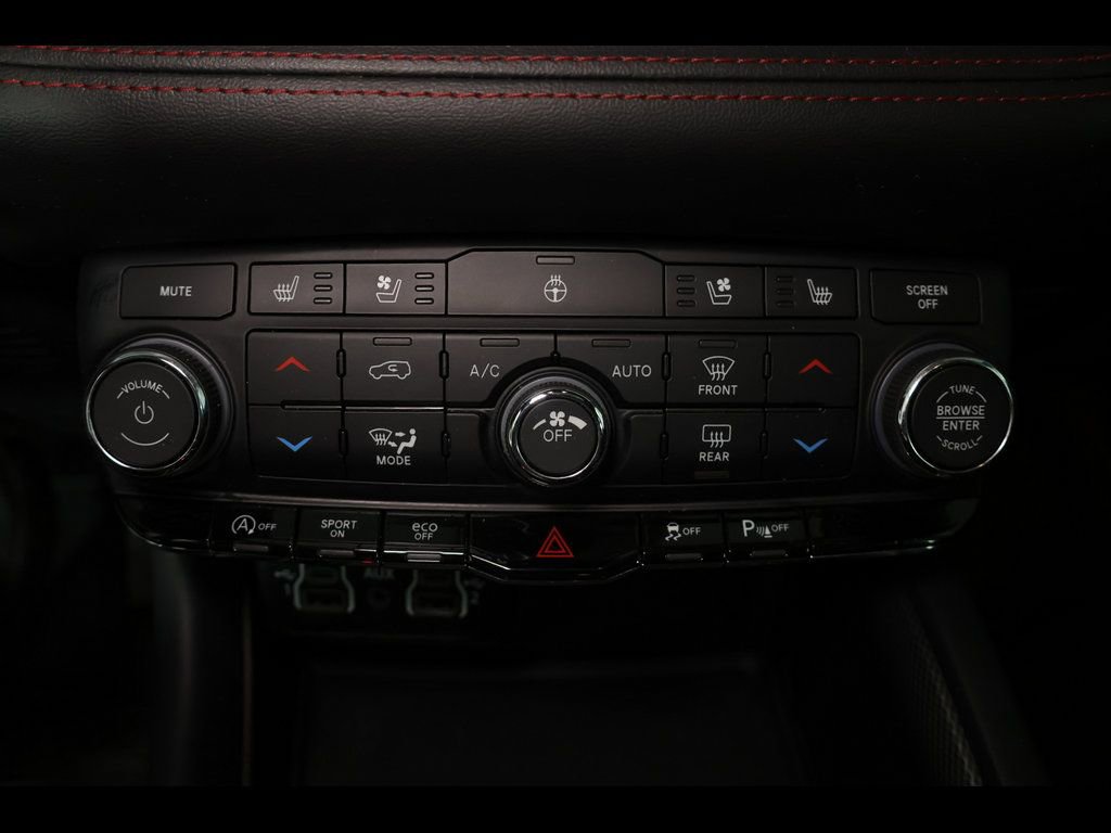 Used 2023 Dodge Durango GT image 28