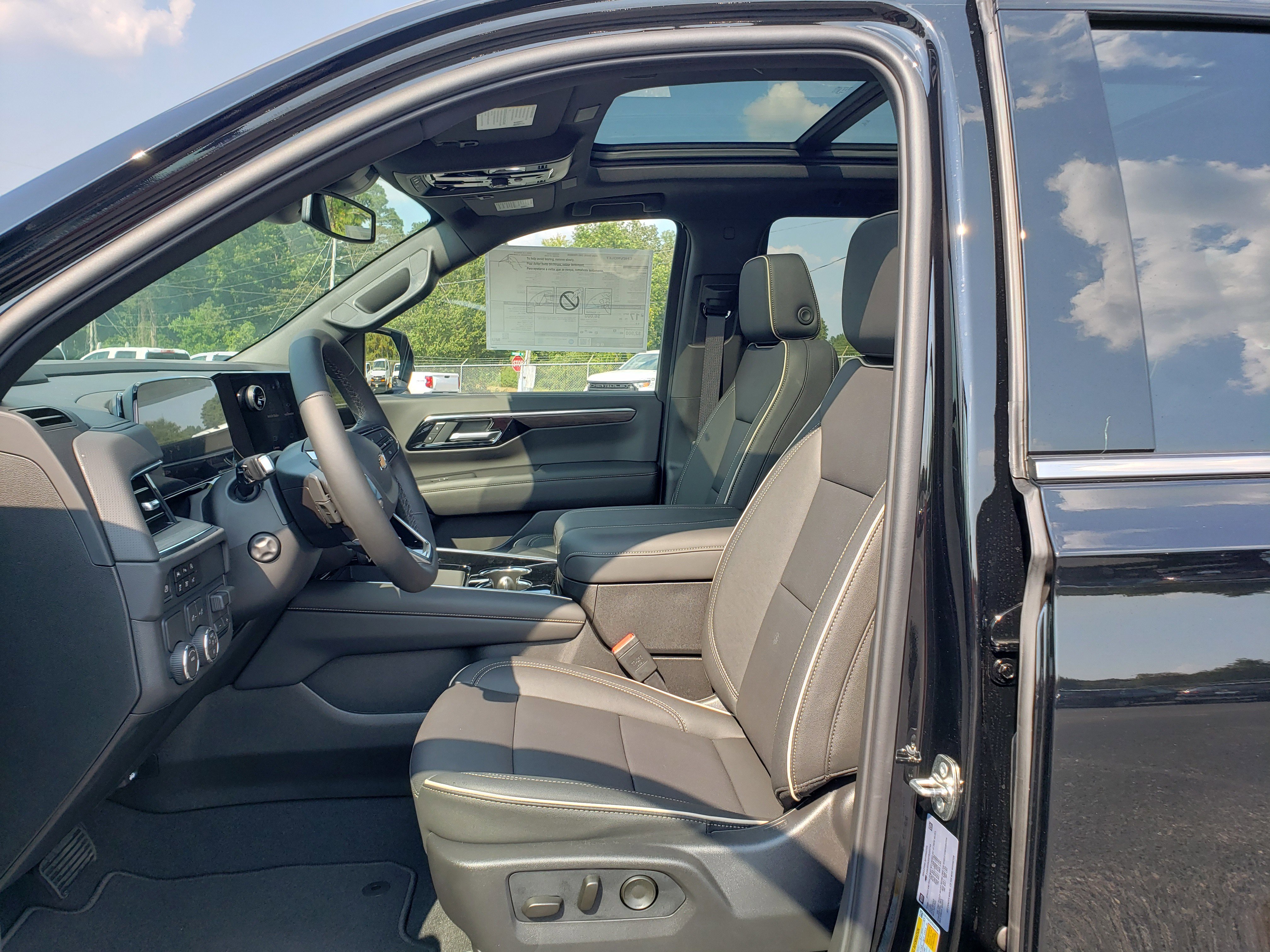 New 2026 Chevrolet Tahoe Premier w/ Sun And Tow Package image 31