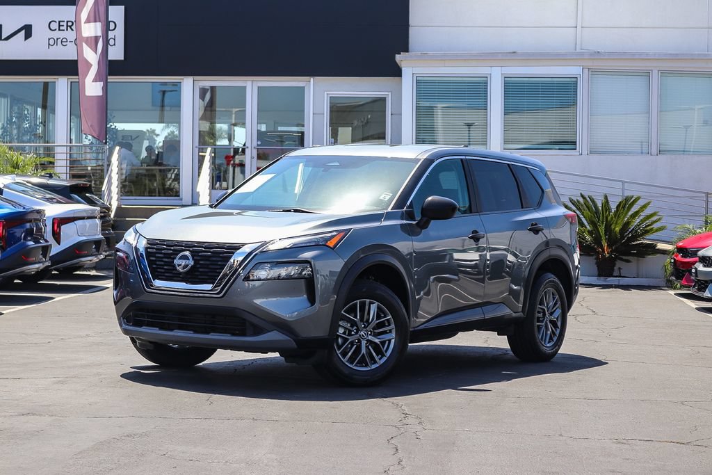Used 2023 Nissan Rogue S FWD image 1