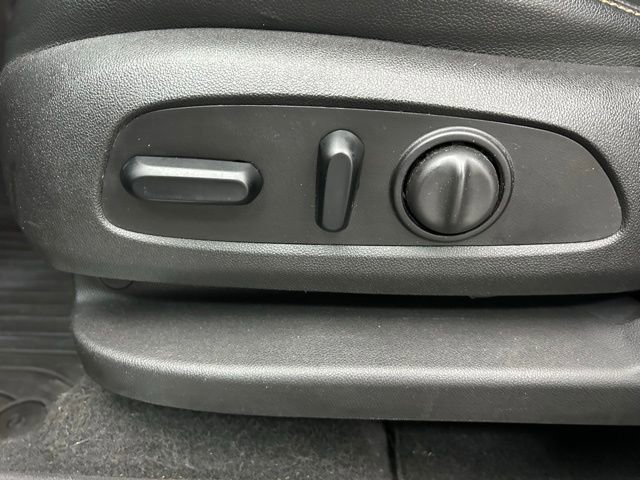 Used 2018 Chevrolet Equinox Premier image 13