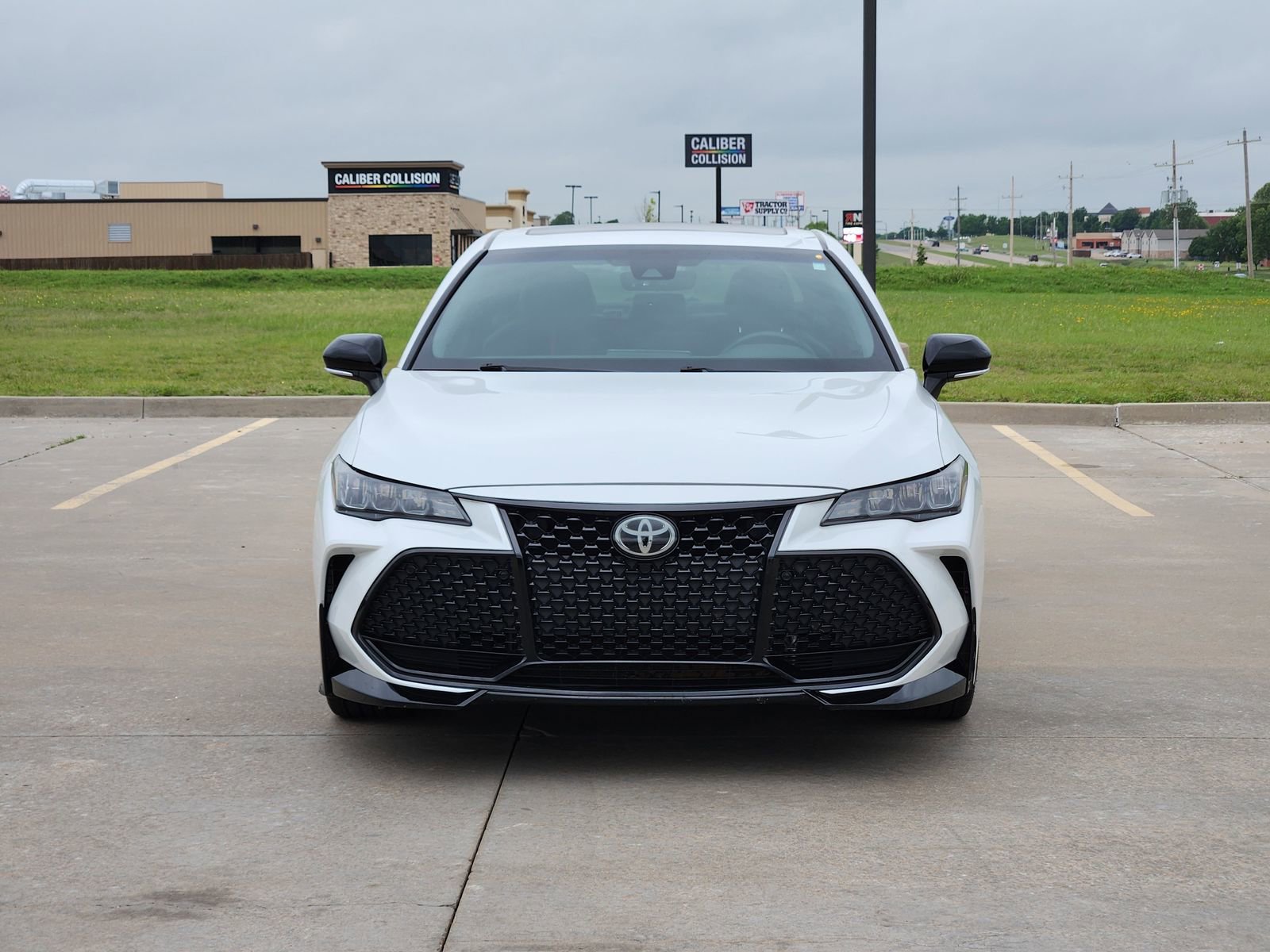 Used 2020 Toyota Avalon TRD FWD image 6