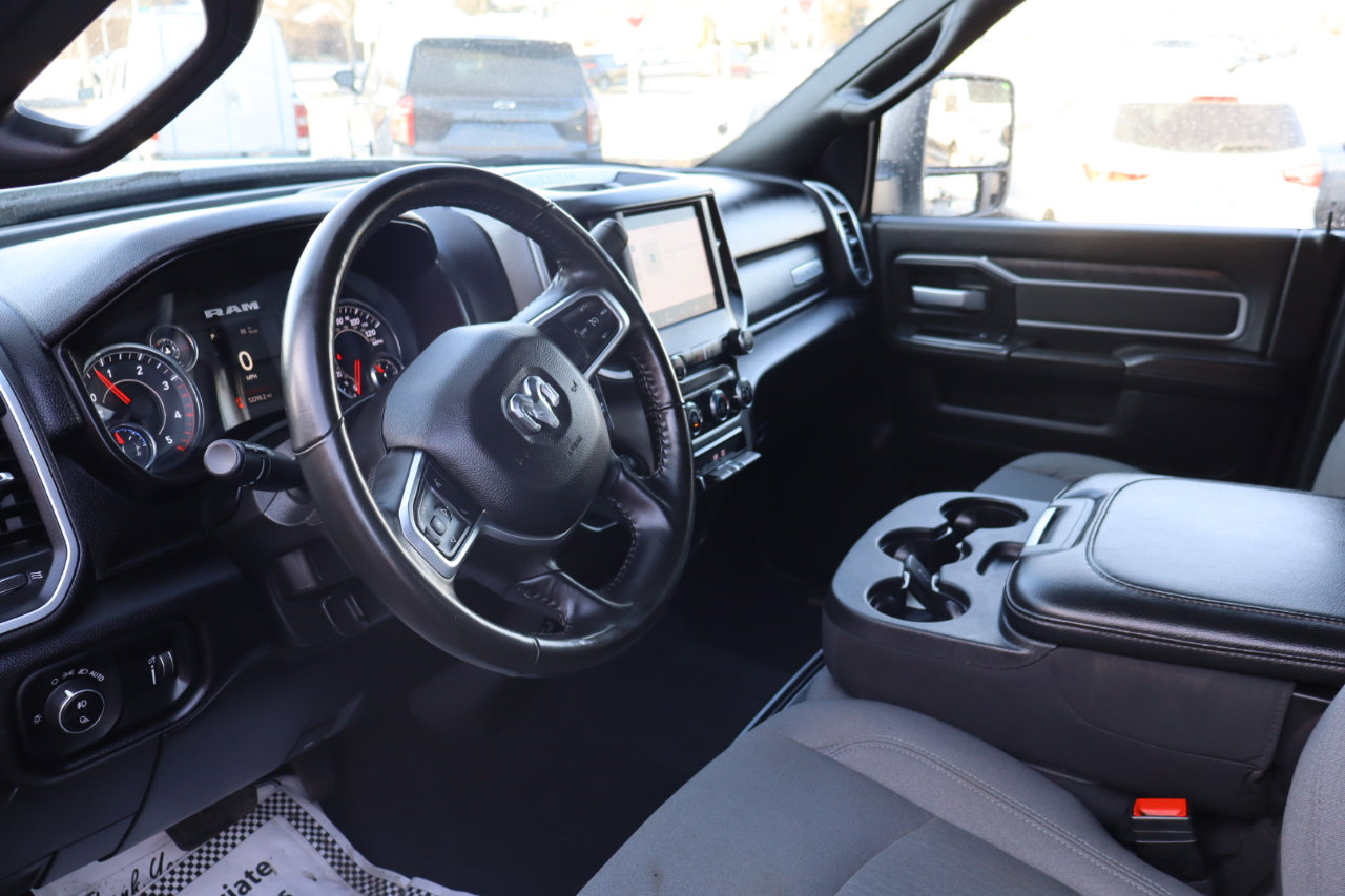 Used 2024 RAM 3500 Big Horn image 10