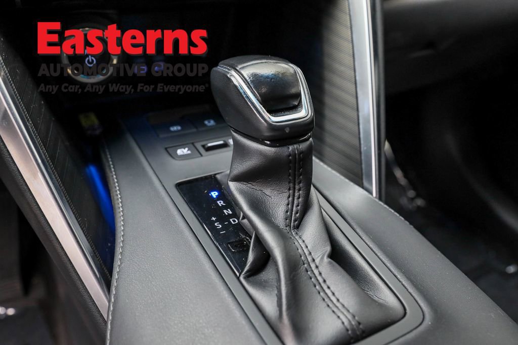 Used 2023 Toyota Venza Nightshade AWD/4WD image 13