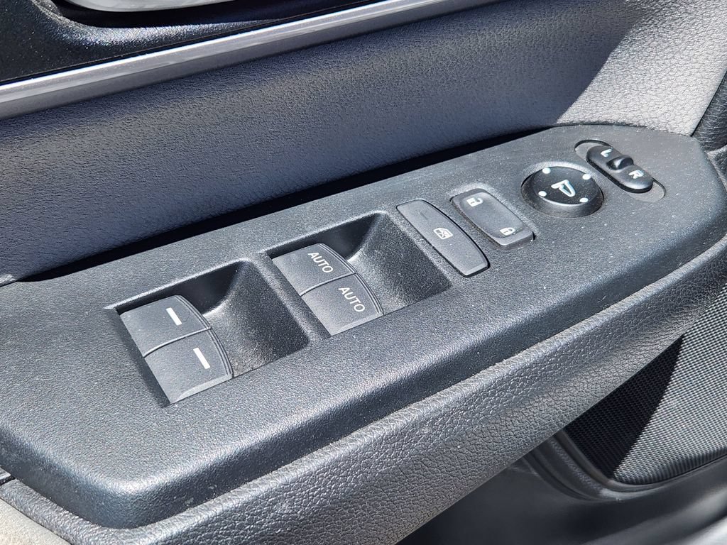 Used 2018 Honda CR-V EX image 14