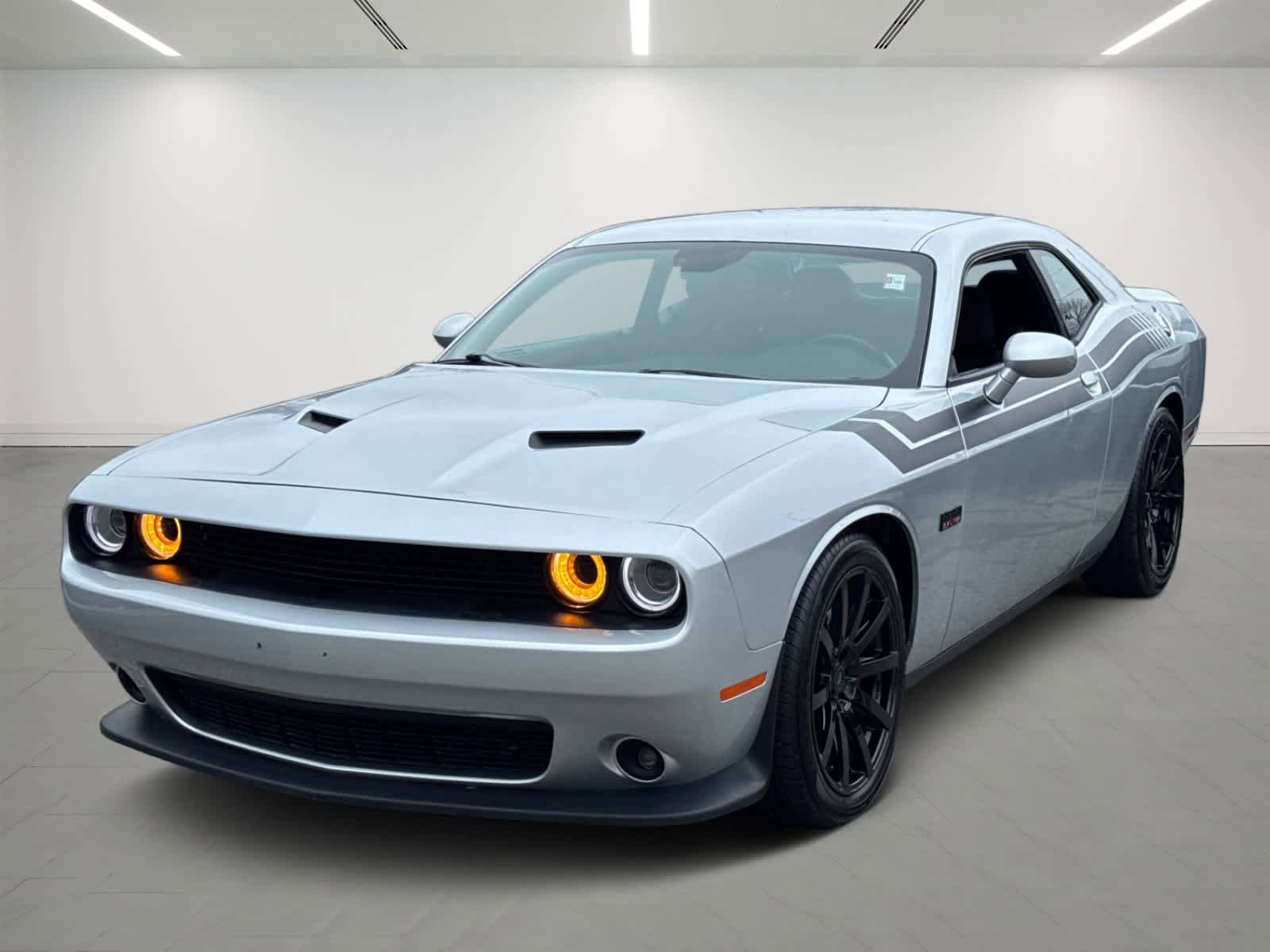 Used 2020 Dodge Challenger R/T image 1