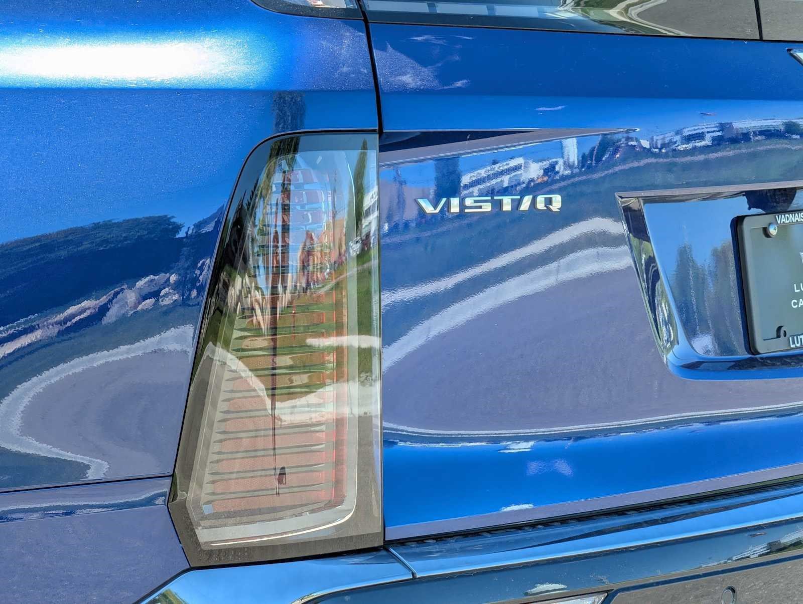 Used 2026 Cadillac Vistiq Sport w/ LPO, Floor Liner Package AWD/4WD image 9