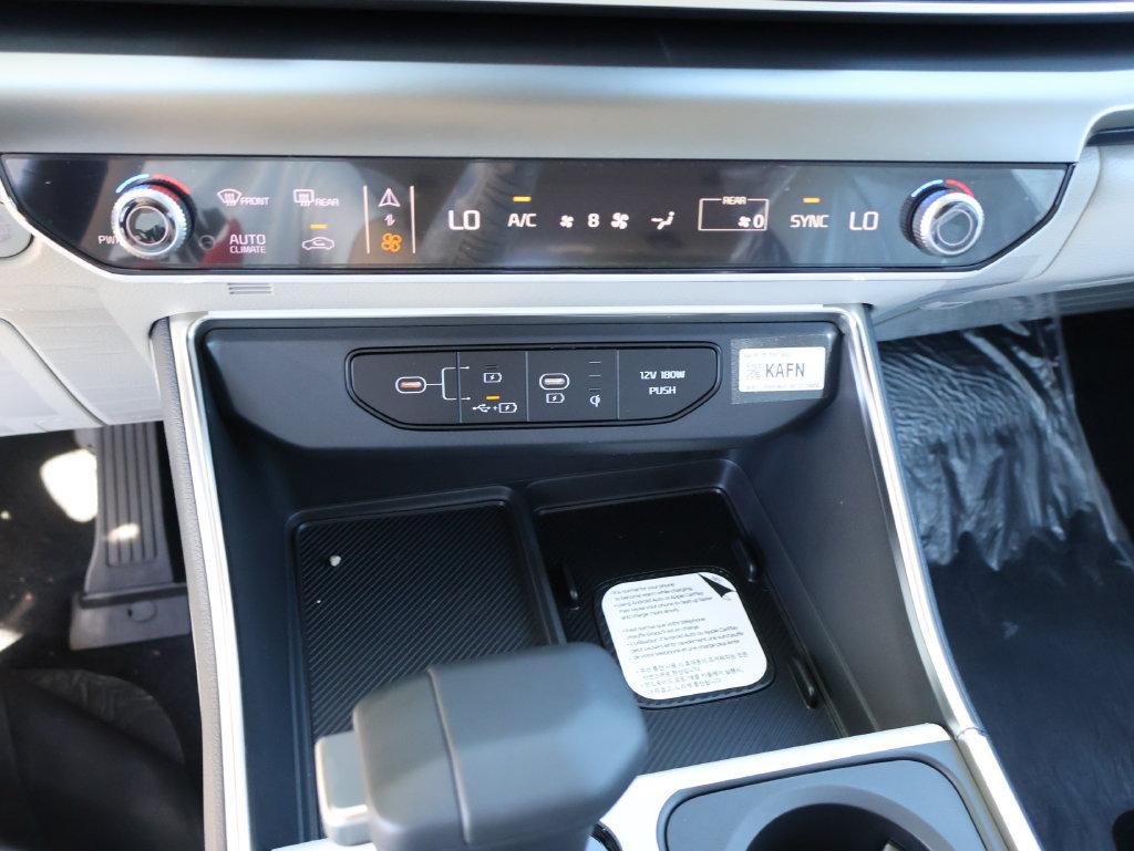 New 2027 Kia Carnival SX FWD image 26