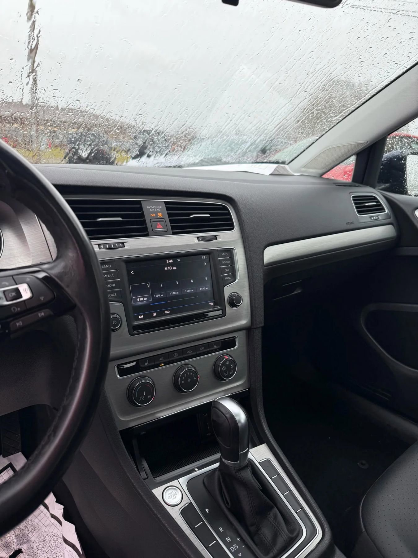 Used 2017 Volkswagen Golf Wolfsburg Edition image 13